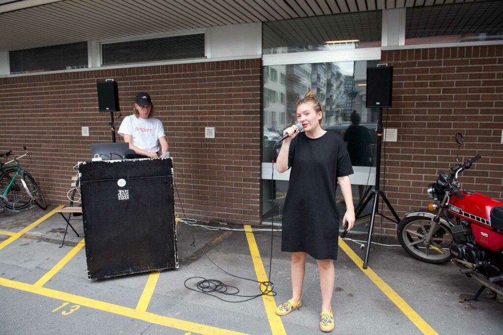 OliviaAbächerli_keinraum_2019_DieNachricht